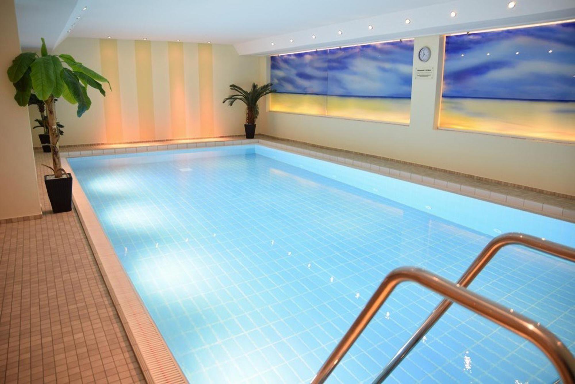 Einfaches 2-Zimmer-Appartement Mit Balkon. 베스터란트 외부 사진
